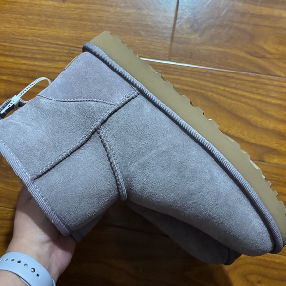 UGG Australia Mauve Purple Mini Classic Boots - Picture 4 of 7